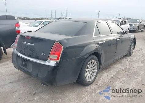 2012 Chrysler 300 из США, поврежденный, VIN 2C3CCAAG0CH202797